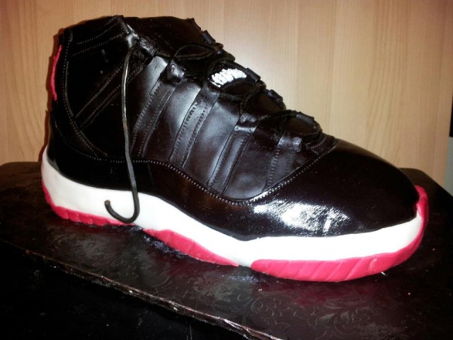 CakeBReds1